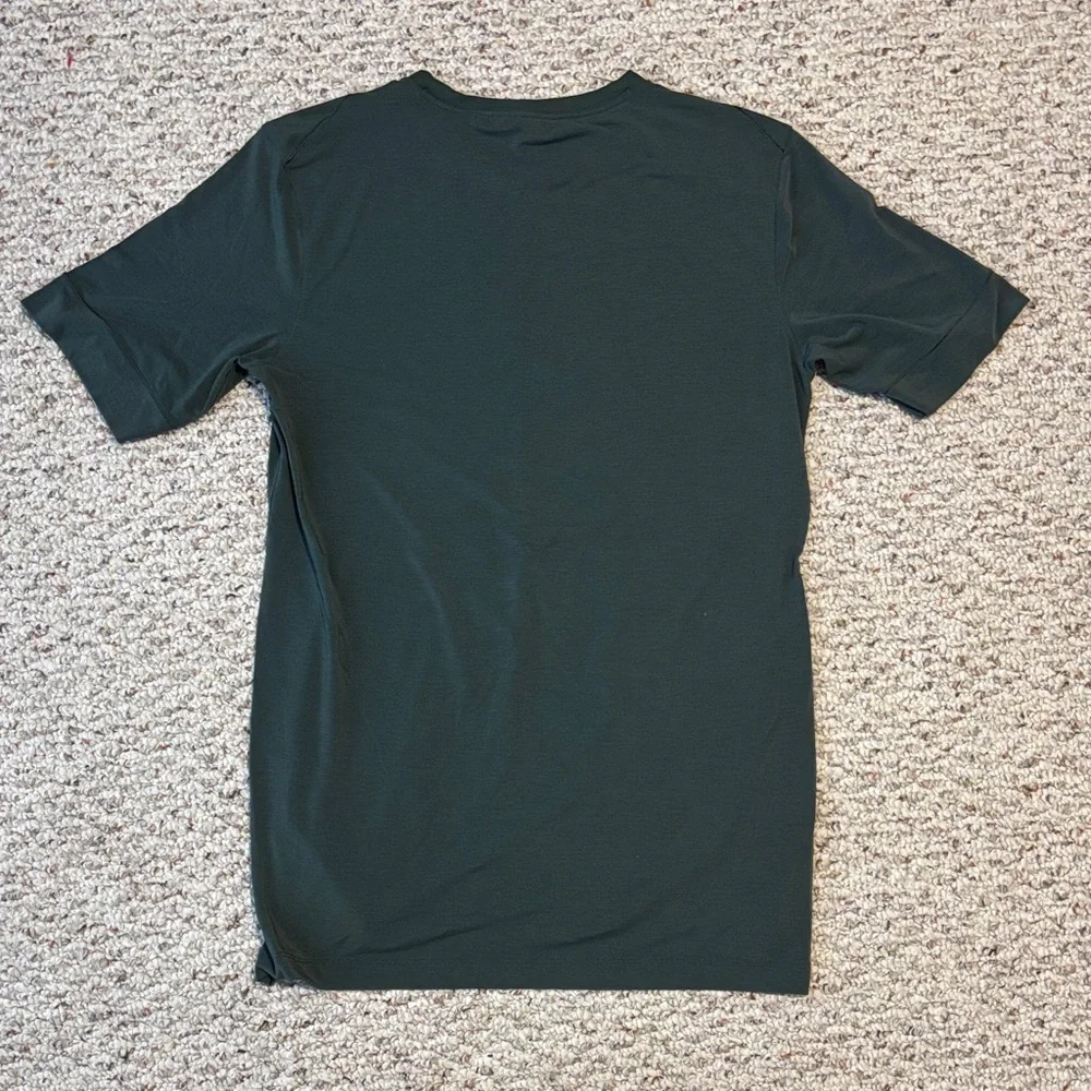 Nike Green Short Sleeve Tee Athletic Fit
